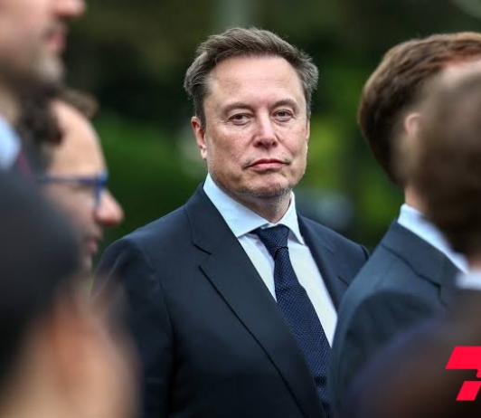 Илон Маск SpaceX  ба Tesla компаниудыг нэгтгэх нь маш зөв санаа гэжээ