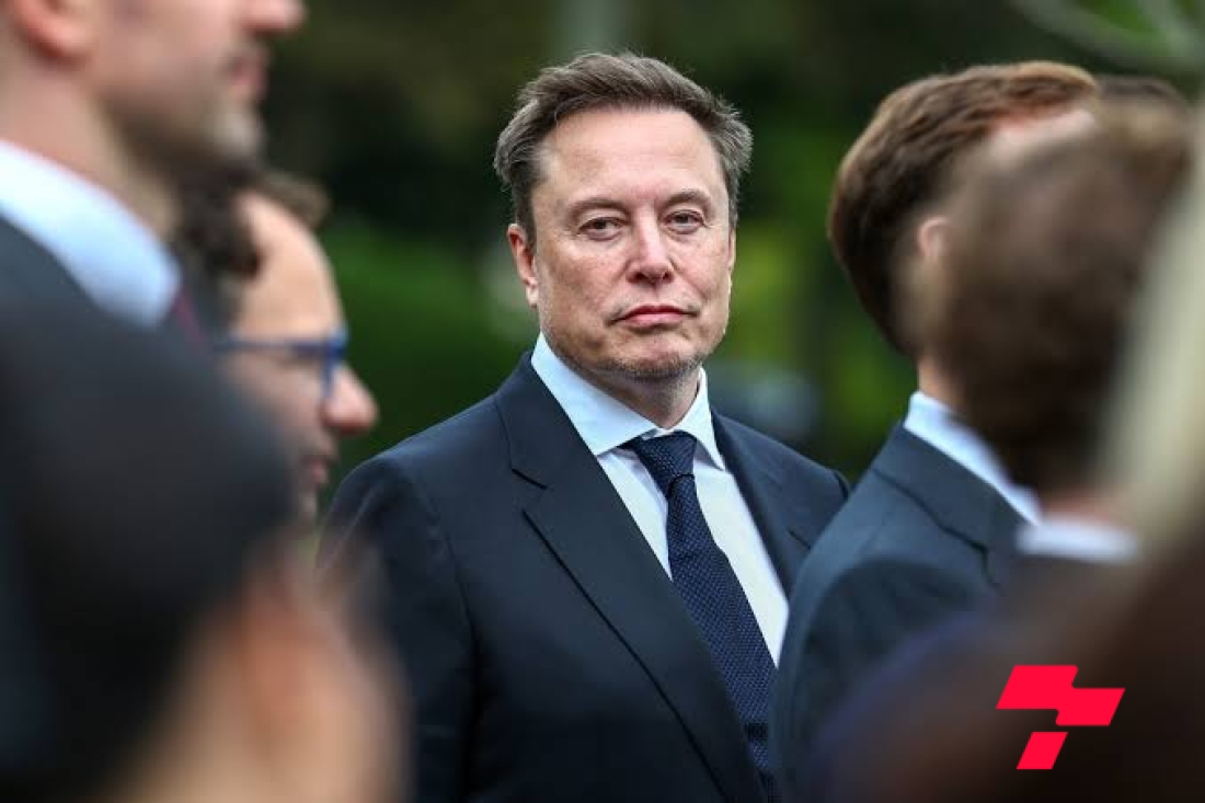 Илон Маск SpaceX ба Tesla компаниудыг нэгтгэх нь маш зөв санаа гэжээ