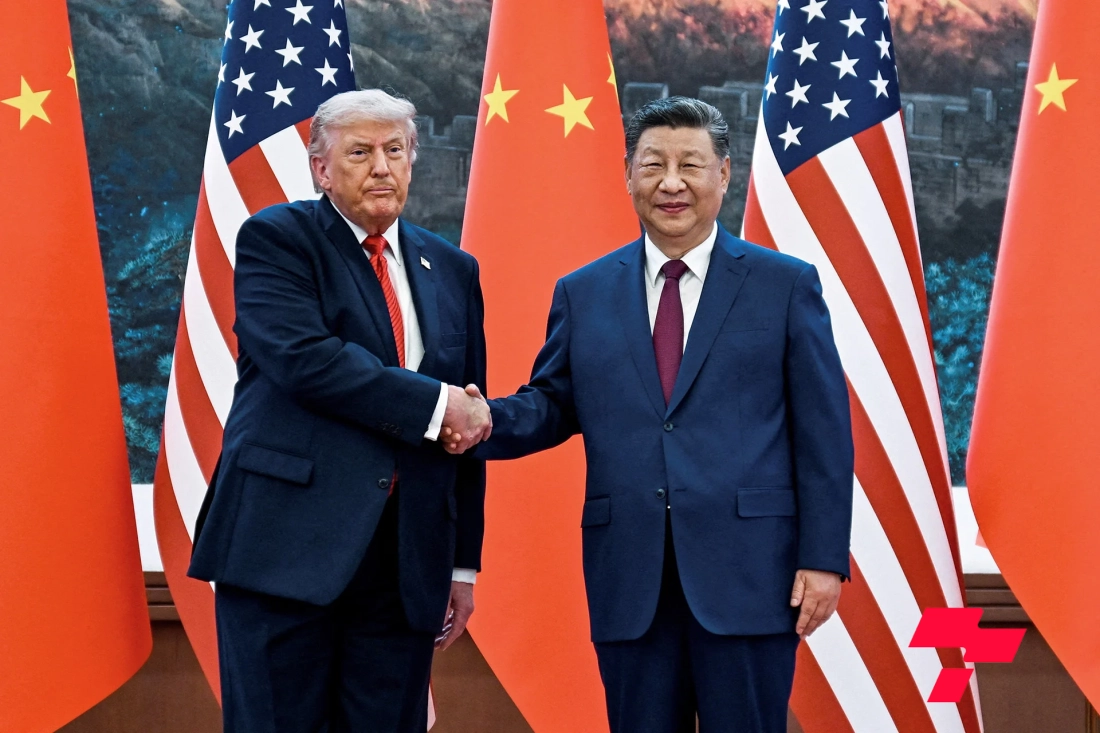 Дональд Трамп Ши Жиньпинийг Цагаан ордонд бус нисэх баазад хүлээн авч хүндэтгэл үзүүлжээ